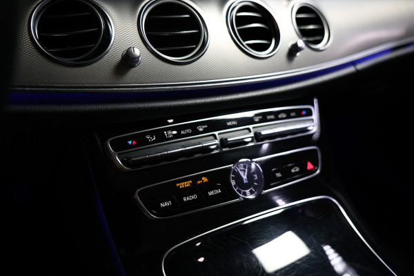 Mercedes-Benz E-Klasse 200 Premium PANO VIRTUAL SFEER LEER CAMERA '18