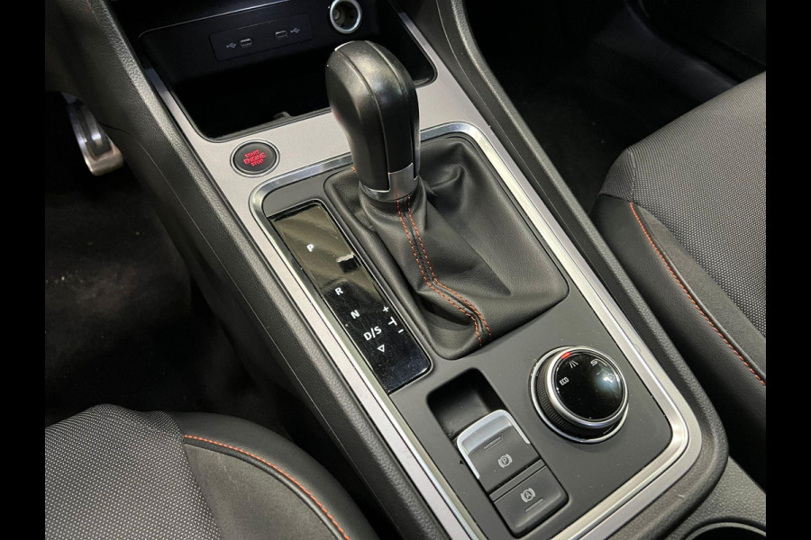 Seat Ateca 1.5 TSI DSG7 Aut. FR Business Intense Airco ECC Navi Carplay PDC VA + Camera Adaptive Cruise Control LED Matrix Stoel/Stuurverwarming Keyless Ambiente verlichting