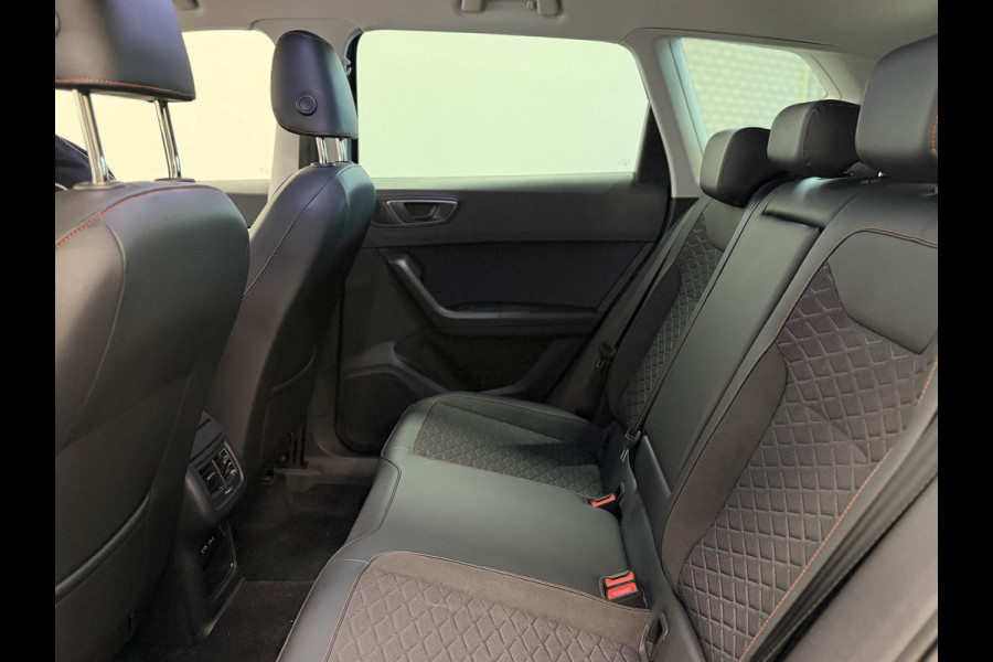 Seat Ateca 1.5 TSI DSG7 Aut. FR Business Intense Airco ECC Navi Carplay PDC VA + Camera Adaptive Cruise Control LED Matrix Stoel/Stuurverwarming Keyless Ambiente verlichting