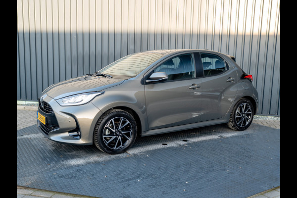 Toyota Yaris 1.5 Hybrid Business Plus | Navi | Keyless | Leder | Stoelverwarming | Prijs Rijklaar!!