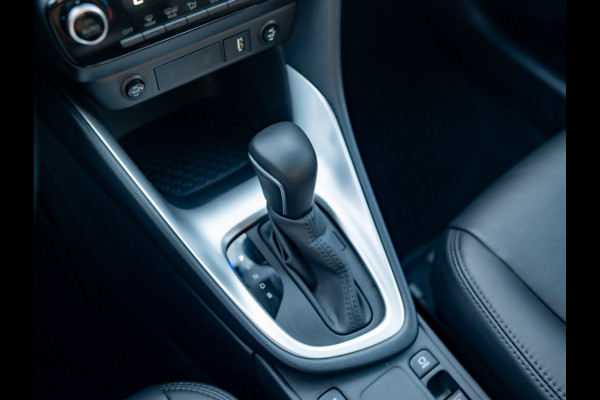 Toyota Yaris 1.5 Hybrid Business Plus | Navi | Keyless | Leder | Stoelverwarming | Prijs Rijklaar!!