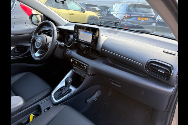 Toyota Yaris 1.5 Hybrid Business Plus | Navi | Keyless | Leder | Stoelverwarming | Prijs Rijklaar!!
