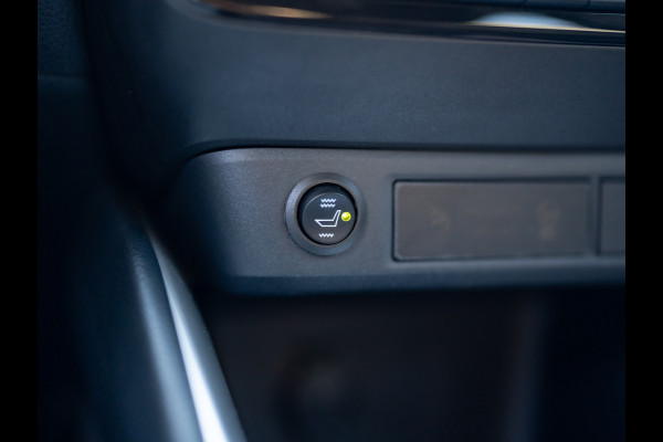 Toyota Yaris 1.5 Hybrid Business Plus | Navi | Keyless | Leder | Stoelverwarming | Prijs Rijklaar!!