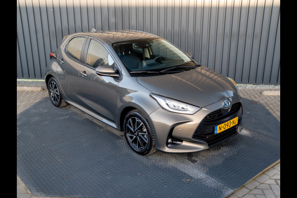 Toyota Yaris 1.5 Hybrid Business Plus | Navi | Keyless | Leder | Stoelverwarming | Prijs Rijklaar!!