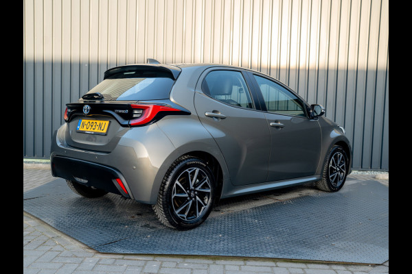 Toyota Yaris 1.5 Hybrid Business Plus | Navi | Keyless | Leder | Stoelverwarming | Prijs Rijklaar!!