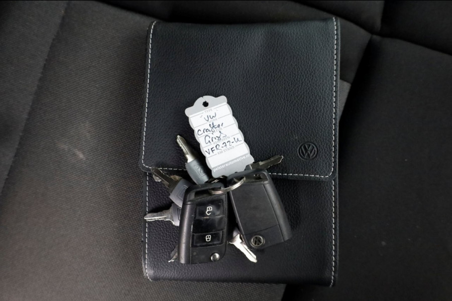 Volkswagen Crafter 50 2.0 TDI 177pk DSG-Automaat L2H1 Open Laadbak LED/Trekhaak 3500kg 04-2020