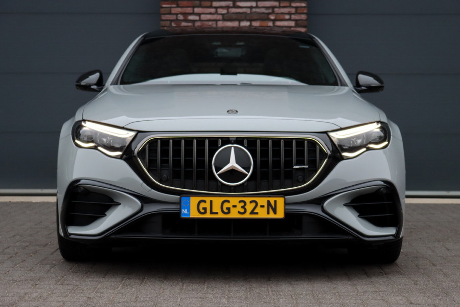 Mercedes-Benz E-Klasse AMG 53 4MATIC+ Edition 1 | Hyperscreen | Achterasbesturing | AMG-performance Stoelen | Carbon | Distronic+ | Multicontourstoelen | Stoelventilatie | Zonnerollo's | HUD | 3D-Display |
