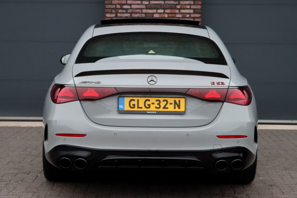 Mercedes-Benz E-Klasse AMG 53 4MATIC+ Edition 1 | Hyperscreen | Achterasbesturing | AMG-performance Stoelen | Carbon | Distronic+ | Multicontourstoelen | Stoelventilatie | Zonnerollo's | HUD | 3D-Display |