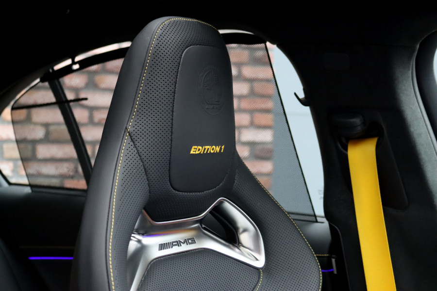 Mercedes-Benz E-Klasse AMG 53 4MATIC+ Edition 1 | Hyperscreen | Achterasbesturing | AMG-performance Stoelen | Carbon | Distronic+ | Multicontourstoelen | Stoelventilatie | Zonnerollo's | HUD | 3D-Display |