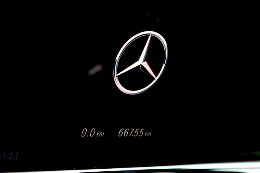 Mercedes-Benz E-Klasse AMG 53 4MATIC+ Edition 1 | Hyperscreen | Achterasbesturing | AMG-performance Stoelen | Carbon | Distronic+ | Multicontourstoelen | Stoelventilatie | Zonnerollo's | HUD | 3D-Display |