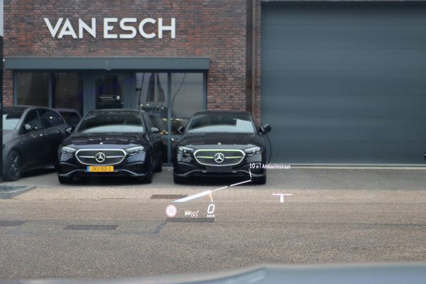Mercedes-Benz E-Klasse AMG 53 4MATIC+ Edition 1 | Hyperscreen | Achterasbesturing | AMG-performance Stoelen | Carbon | Distronic+ | Multicontourstoelen | Stoelventilatie | Zonnerollo's | HUD | 3D-Display |