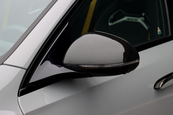 Mercedes-Benz E-Klasse AMG 53 4MATIC+ Edition 1 | Hyperscreen | Achterasbesturing | AMG-performance Stoelen | Carbon | Distronic+ | Multicontourstoelen | Stoelventilatie | Zonnerollo's | HUD | 3D-Display |