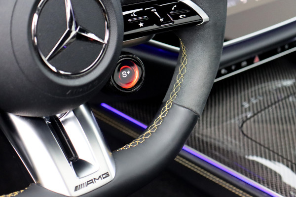 Mercedes-Benz E-Klasse AMG 53 4MATIC+ Edition 1 | Hyperscreen | Achterasbesturing | AMG-performance Stoelen | Carbon | Distronic+ | Multicontourstoelen | Stoelventilatie | Zonnerollo's | HUD | 3D-Display |
