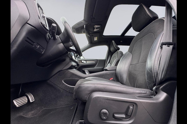 Volvo XC40 Recharge P8 AWD 408 pk R-Design, panoramadak, vele opties, afn. trekhaak, 1 e eigenaar, NL auto met nap