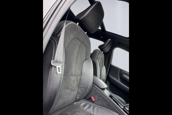 Volvo XC40 Recharge P8 AWD 408 pk R-Design, panoramadak, vele opties, afn. trekhaak, 1 e eigenaar, NL auto met nap