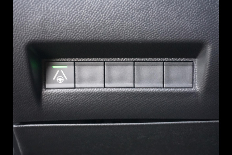 Peugeot 2008 1.2 Hybrid 145 GT