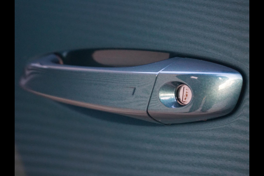 Peugeot 308 SW 1.2 Hybrid 145 e-DCS6 GT 360 camera