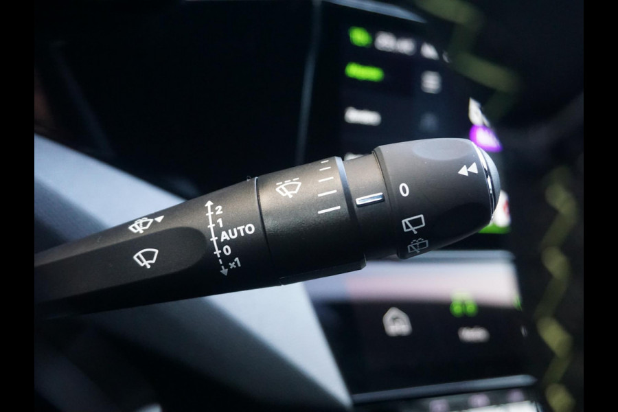 Peugeot 308 SW 1.2 Hybrid 145 e-DCS6 GT 360 camera