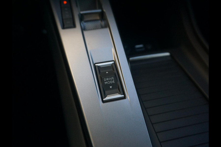 Peugeot 308 SW 1.2 Hybrid 145 e-DCS6 GT 360 camera