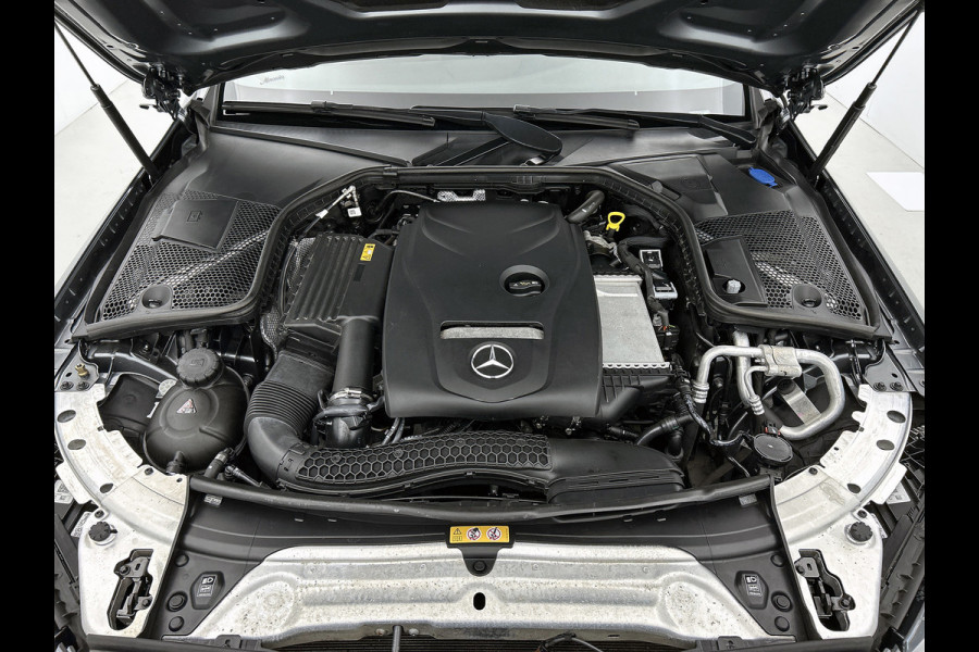 Mercedes-Benz C-Klasse 200 4MATIC AMG Line (Dealer onderH, Panorama, Carplay, Navi Groot, Camera, StoelV, Etc)