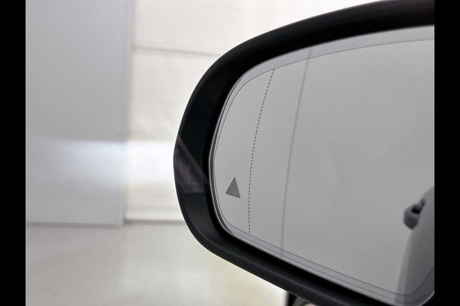 Mercedes-Benz C-Klasse 200 4MATIC AMG Line (Dealer onderH, Panorama, Carplay, Navi Groot, Camera, StoelV, Etc)