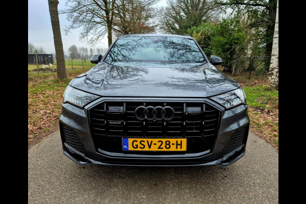Audi Q7 60 TFSI e quattro Competition . Head-up . Sportstoelen. Panodak