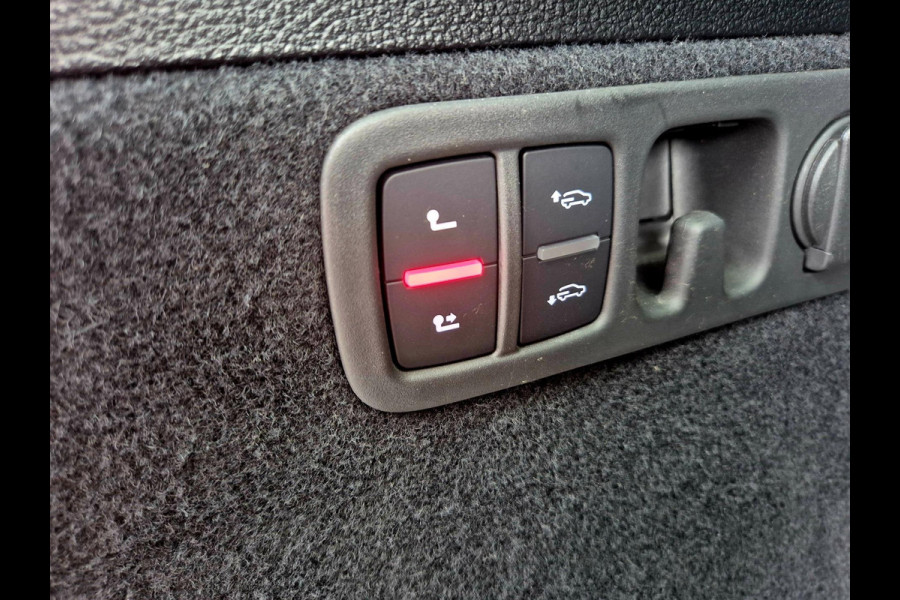 Audi Q7 60 TFSI e quattro Competition . Head-up . Sportstoelen. Panodak