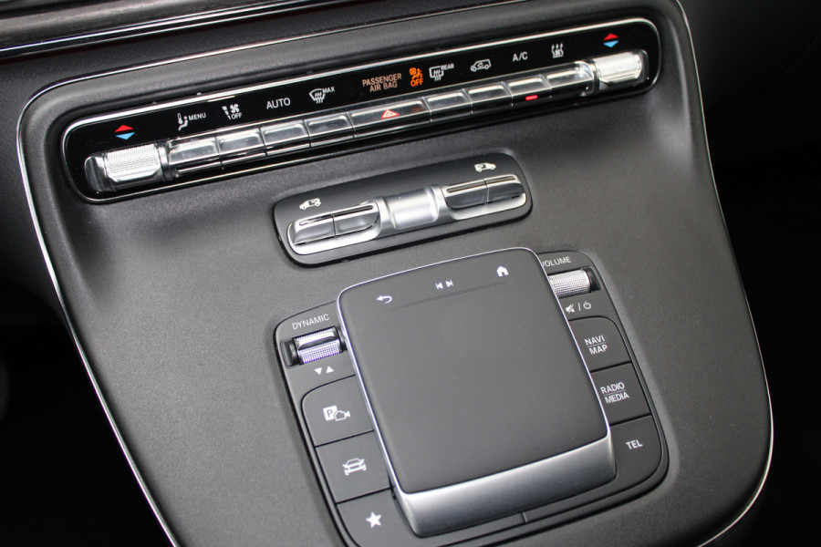 Mercedes-Benz Eqv 300 L2 / AMG / New Model / Luchtvering / 7-Persoons / Burmester / Vol Opties / NIEUWSTAAT