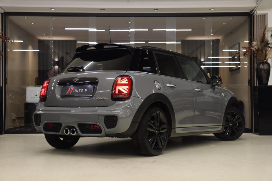 MINI Mini 2.0 Cooper S JCW uitgevoerd/NAP/PANO/HUD/H-K/CARPLAY/STOELVER/VOL