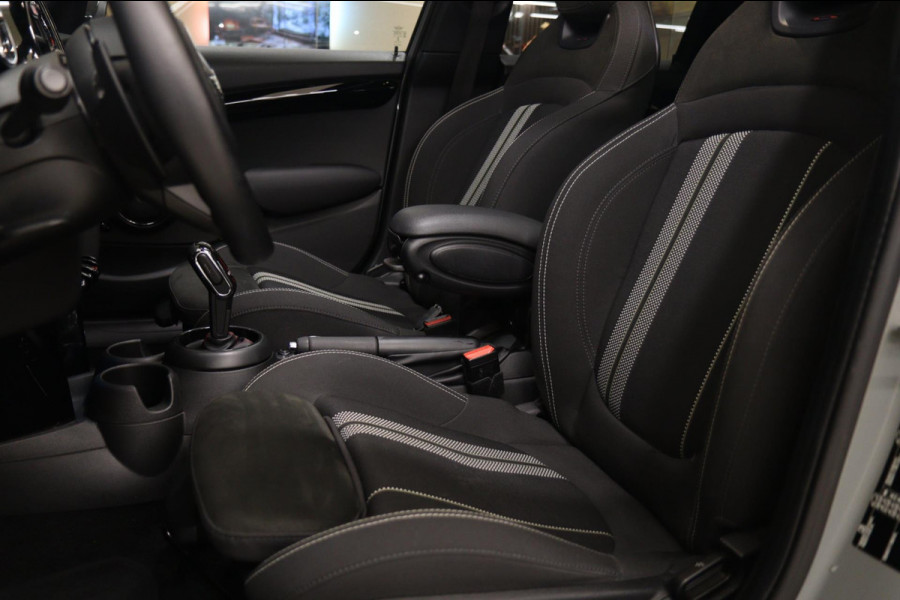 MINI Mini 2.0 Cooper S JCW uitgevoerd/NAP/PANO/HUD/H-K/CARPLAY/STOELVER/VOL
