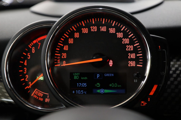 MINI Mini 2.0 Cooper S JCW uitgevoerd/NAP/PANO/HUD/H-K/CARPLAY/STOELVER/VOL