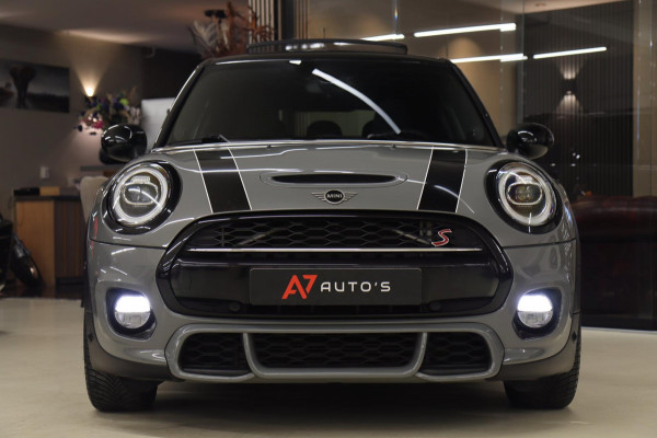 MINI Mini 2.0 Cooper S JCW uitgevoerd/NAP/PANO/HUD/H-K/CARPLAY/STOELVER/VOL