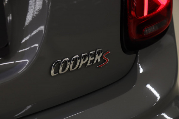 MINI Mini 2.0 Cooper S JCW uitgevoerd/NAP/PANO/HUD/H-K/CARPLAY/STOELVER/VOL