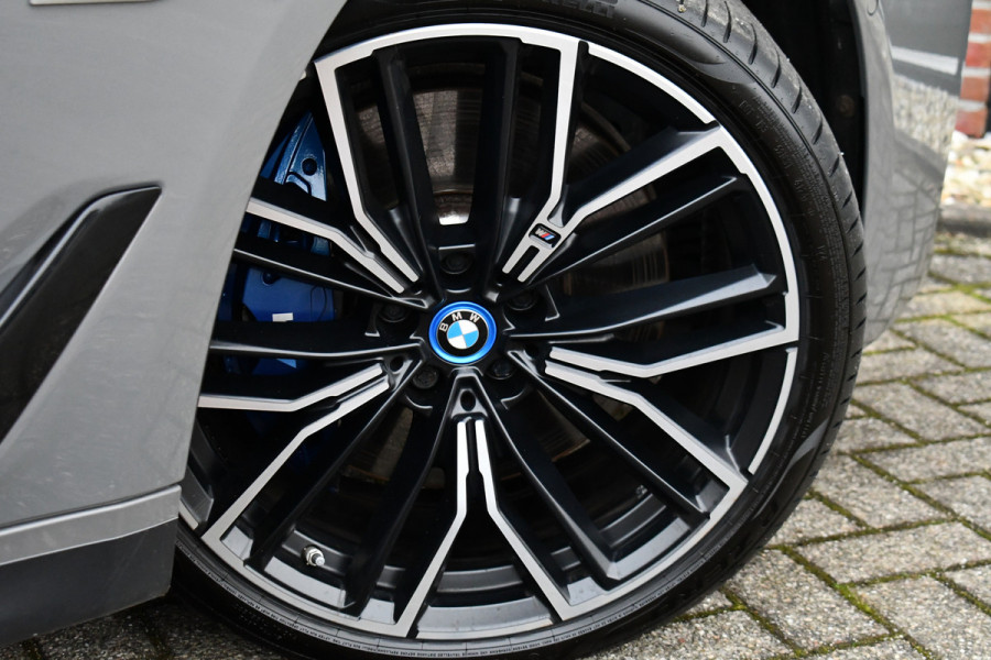 BMW 5 Serie 545e xDrive M-Sport Berninagrau ACC HiFi 20inch Shadow