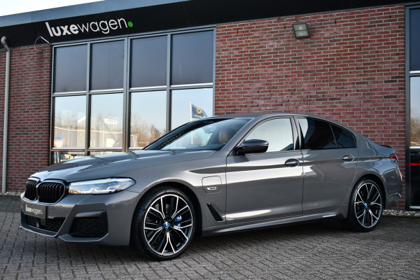BMW 5 Serie 545e xDrive M-Sport Berninagrau ACC HiFi 20inch Shadow