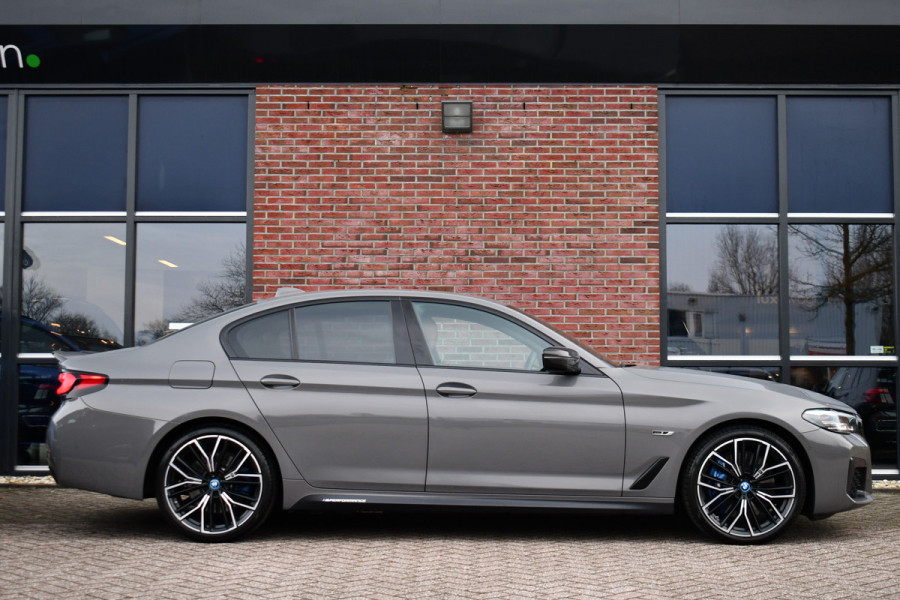 BMW 5 Serie 545e xDrive M-Sport Berninagrau ACC HiFi 20inch Shadow