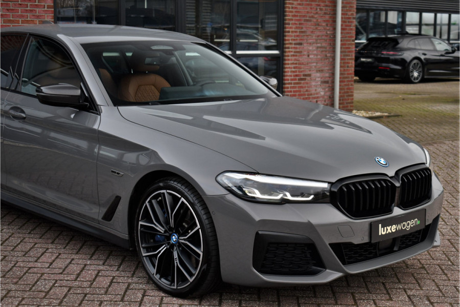 BMW 5 Serie 545e xDrive M-Sport Berninagrau ACC HiFi 20inch Shadow