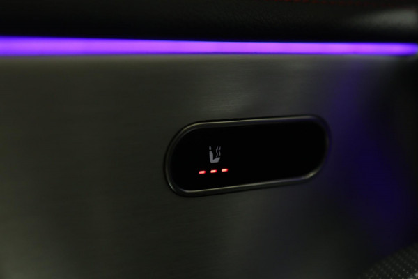 Mercedes-Benz CLA-Klasse 200 Business Solution AMG NAP/PANO/CAM/KEYLESS/LANEASSIST/VOL