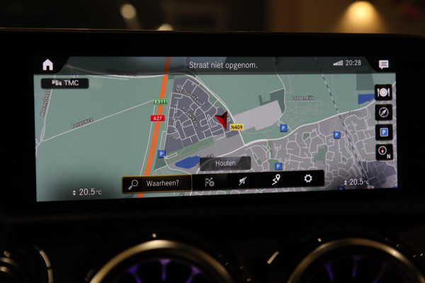 Mercedes-Benz CLA-Klasse 200 Business Solution AMG NAP/PANO/CAM/KEYLESS/LANEASSIST/VOL