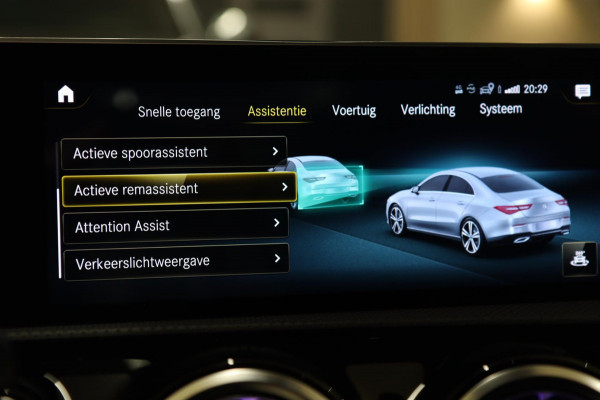 Mercedes-Benz CLA-Klasse 200 Business Solution AMG NAP/PANO/CAM/KEYLESS/LANEASSIST/VOL
