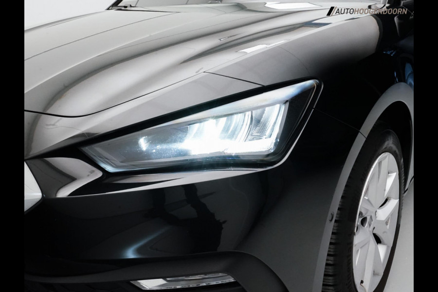 Seat Leon Sportstourer 1.0 TSI Style Business Intense Sport (APPLE CARPLAY,KEYLESS,LED,CAMERA.DIGITAAL DISPLAY,ADAPTIVE CRUISE)