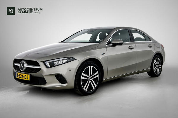 Mercedes-Benz A-Klasse 250 e Business Solution Luxury Limited (SFEERVERLICHTING, CAMERA, LEDER, 1e EIGENAAR, GOED ONDERHOUDEN)