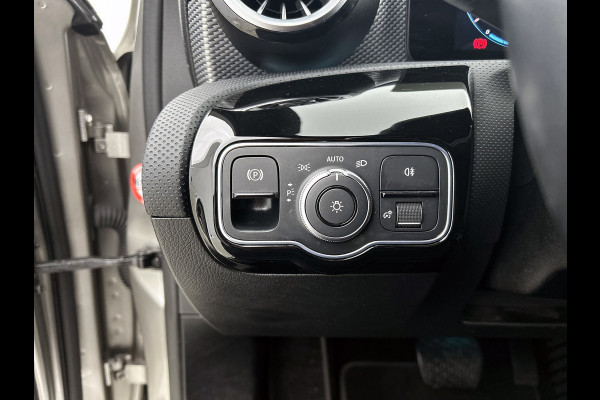 Mercedes-Benz A-Klasse 250 e Business Solution Luxury Limited (SFEERVERLICHTING, CAMERA, LEDER, 1e EIGENAAR, GOED ONDERHOUDEN)