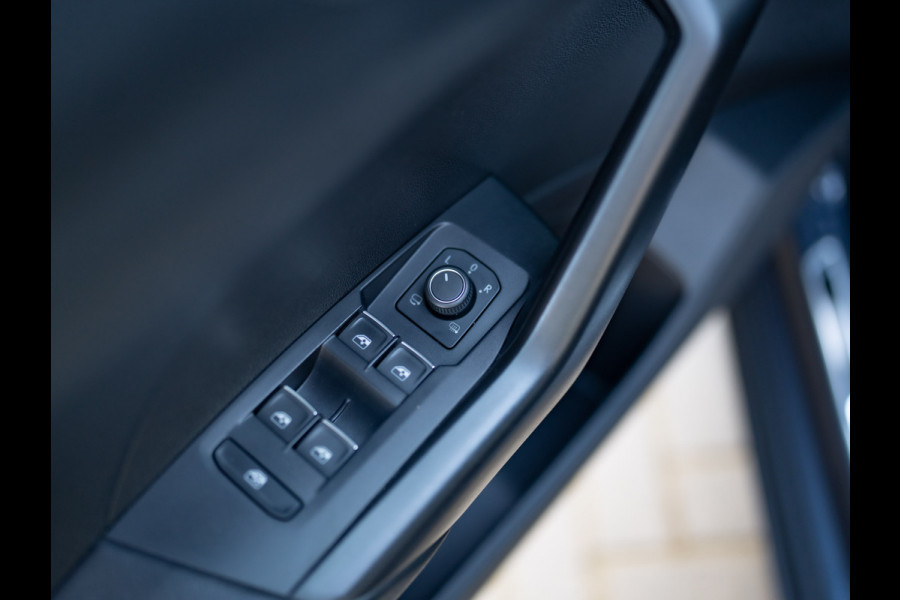 Volkswagen T-Cross 1.0 TSI 110Pk Style | Keyless | Camera | Navi | Apple Carplay/ Android Auto | Prijs Rijklaar!!