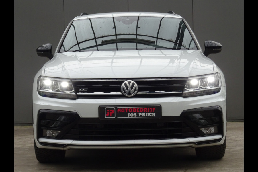 Volkswagen Tiguan 2.0 TSI 4Motion Highline Business R * CARPLAY * GOED ONDERH. !!