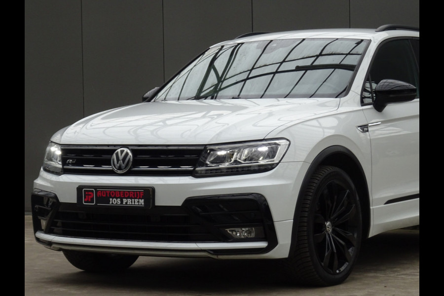 Volkswagen Tiguan 2.0 TSI 4Motion Highline Business R * CARPLAY * GOED ONDERH. !!