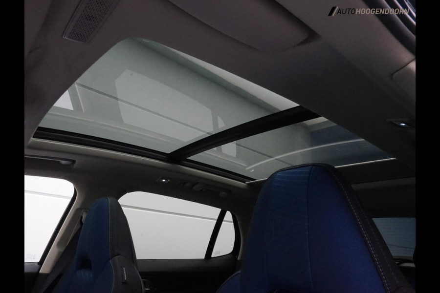 Lynk & Co 01 1.5 PHEV Luxe (PANORAMADAK,ADAPTIVE CRUISE,360 CAMERA,STOELVERWARMING,INFINITY SOUND,SFEERVERLICHTING,TOPCONDITIE)