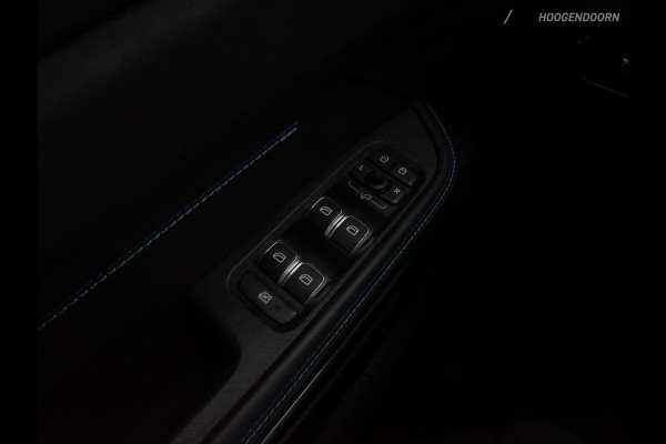 Lynk & Co 01 1.5 PHEV Luxe (PANORAMADAK,ADAPTIVE CRUISE,360 CAMERA,STOELVERWARMING,INFINITY SOUND,SFEERVERLICHTING,TOPCONDITIE)