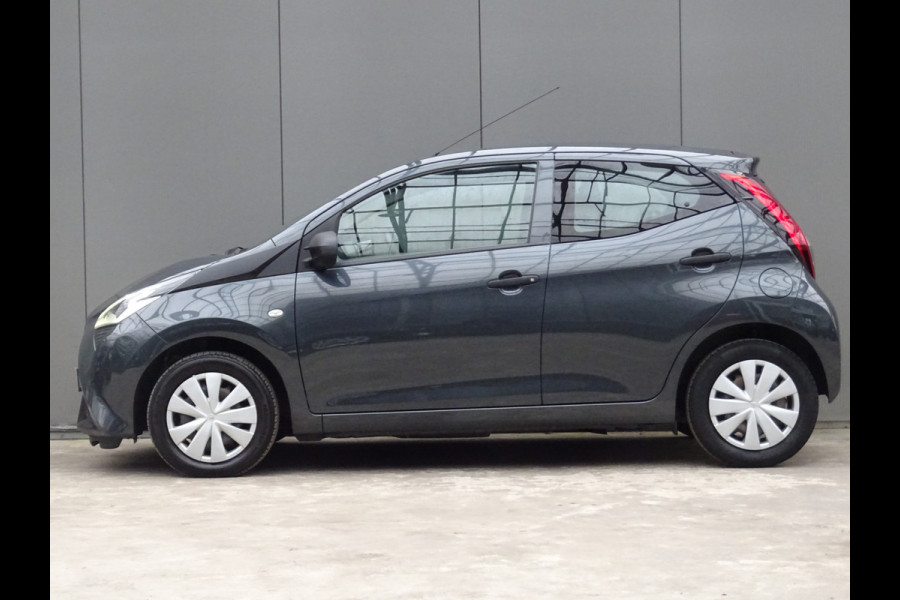 Toyota Aygo 1.0 VVT-i x-fun * BLUETOOTH * LED * GOED ONDERH. !!
