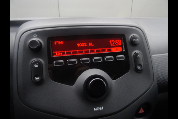 Toyota Aygo 1.0 VVT-i x-fun * BLUETOOTH * LED * GOED ONDERH. !!